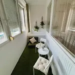 Cosy Family * بودابست